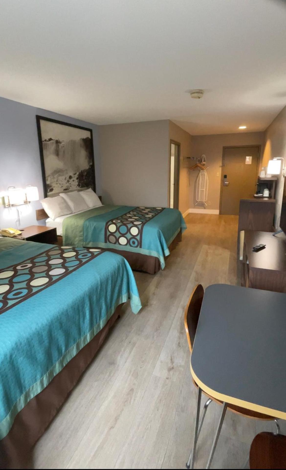 ซูเปอร์ 8 บาย วินด์แฮม ไนแองการาฟอลส์ Hotel ไนแอการาฟอลส์ ภายนอก รูปภาพ